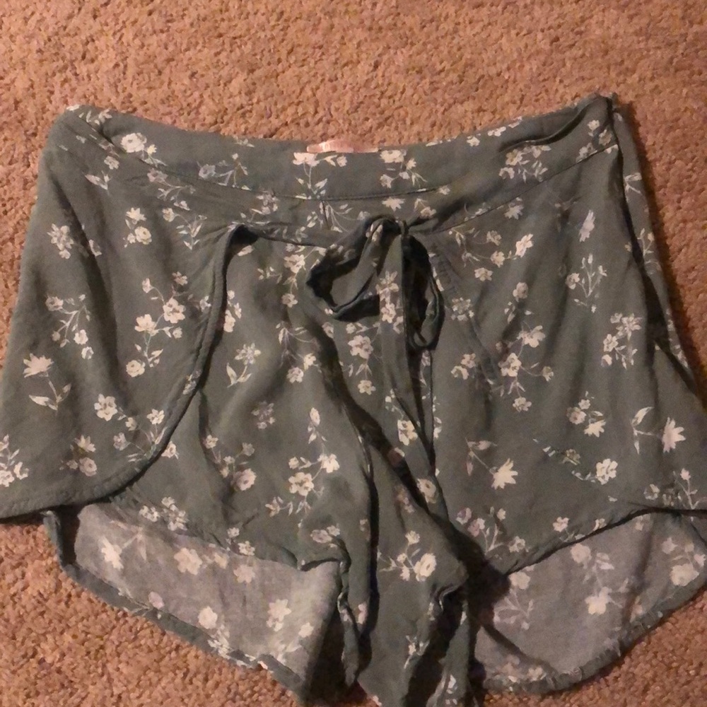 flowy floral shorts